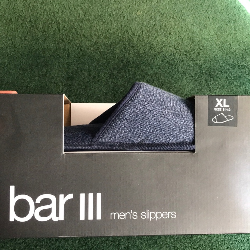 Bar III Men’s slippers
